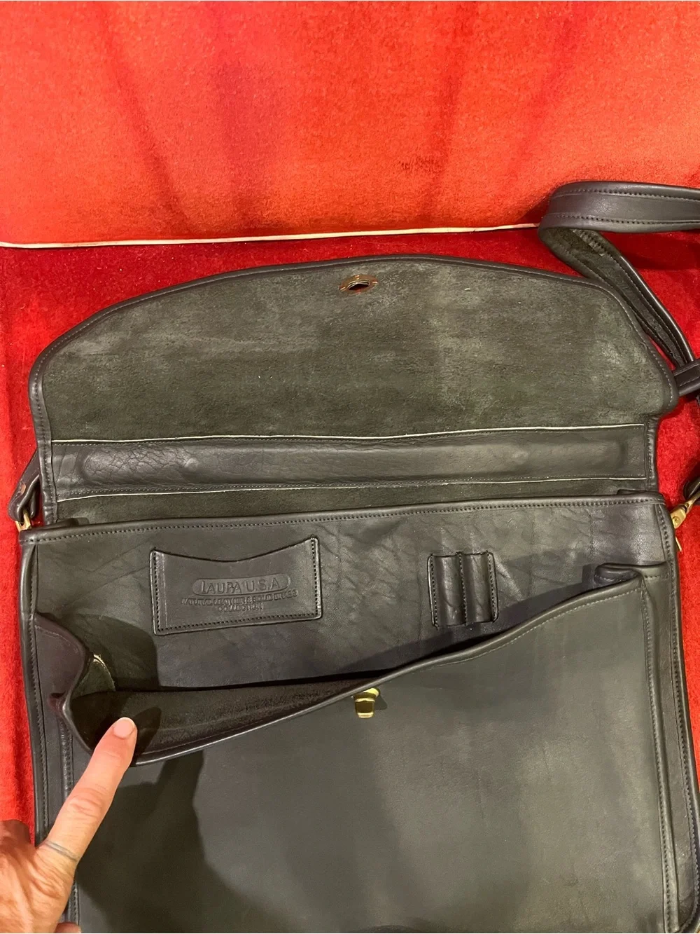 Laura USA Classic Black Leather Messenger Bag -